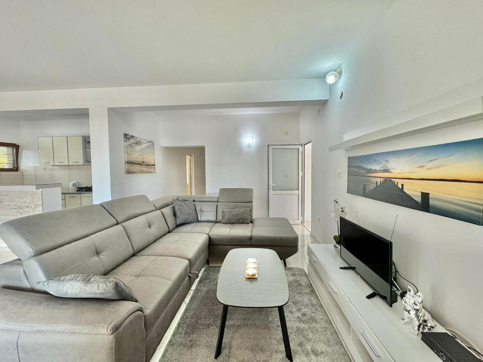 Petrovac Stars Residence מראה חיצוני תמונה